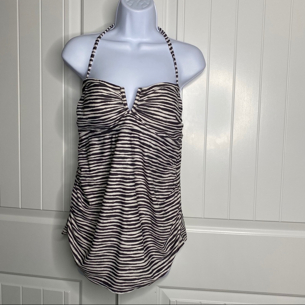 5/$25! Liz Lange Maternity tankini top size medium